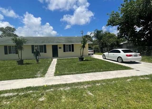 Property at 1476 7th St, West Palm Beach, FL 33401, 3 beds, 2 baths