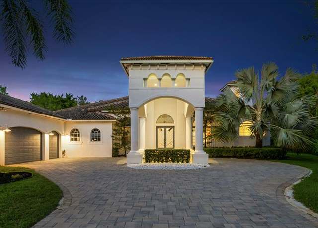 Property at 1602 SW 150th Ter, Davie, FL 33326, 5 beds, 5.5 baths
