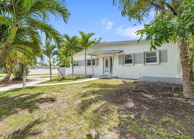 Property at 12000 SW 187th St, Miami, FL 33177, 3 beds, 2 baths