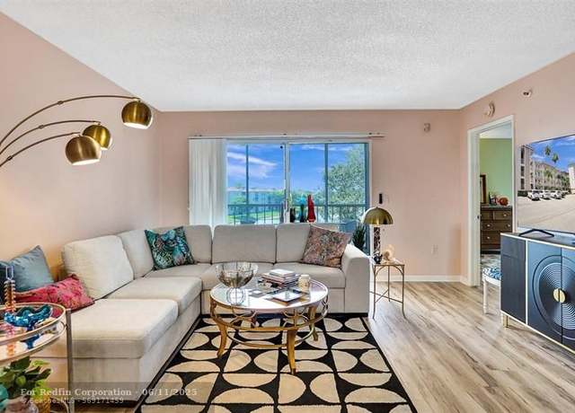 Property at 6080 Huntwick Ter #404, Delray Beach, FL 33484, 2 beds, 2 baths