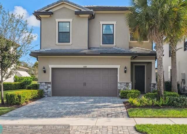 Property at 4628 Pinehurst Trl E, Oakland Park, FL 33309, 3 beds, 2.5 baths
