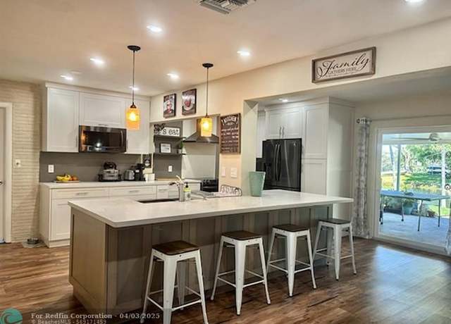 Property at 9181 SW 54th St, Cooper City, FL 33328, 4 beds, 2 baths