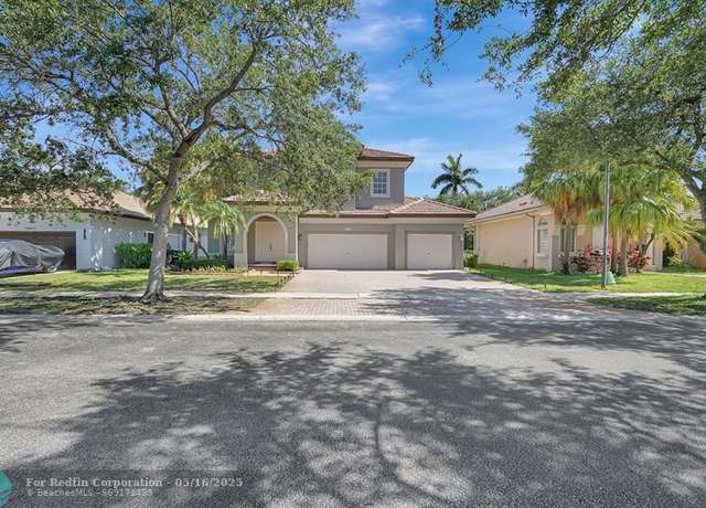 Property at 19371 SW 30th St, Miramar, FL 33029, 4 beds, 4 baths