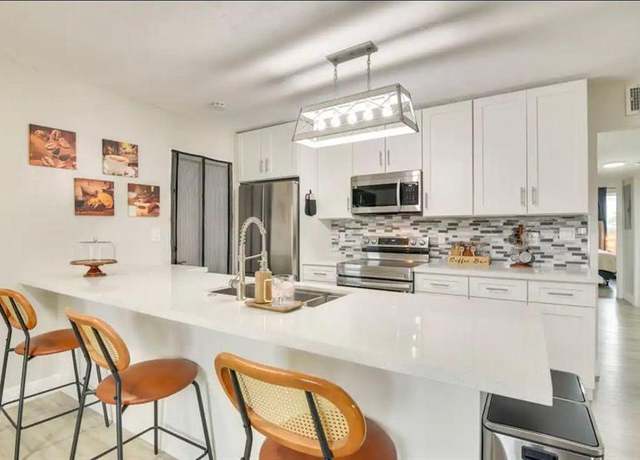 Property at 6599 Roosevelt St, Hollywood, FL 33024, 3 beds, 2 baths