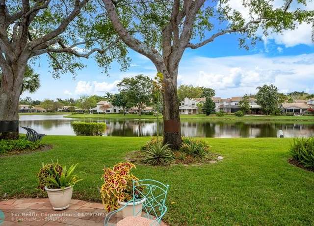 Property at 3326 Deer Creek Lake Shore Dr, Deerfield Beach, FL 33442, 3 beds, 2.5 baths