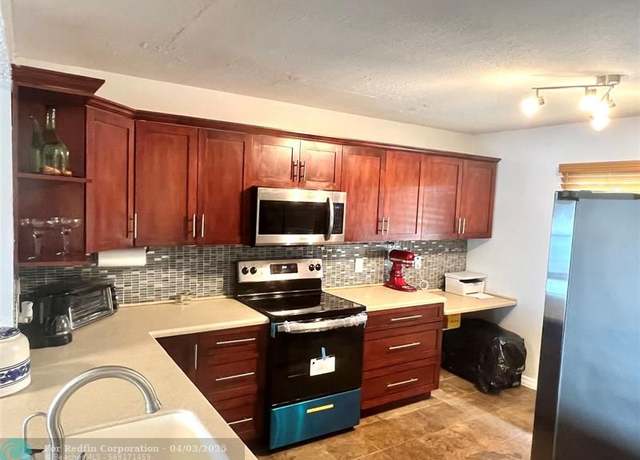 Property at 1501 SW 134 Way Unit 204D, Pembroke Pines, FL 33027, 2 beds, 2 baths