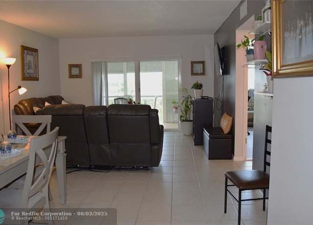 Property at 4400 Hillcrest Dr Unit 605A, Hollywood, FL 33021, 1 bed, 1.5 baths