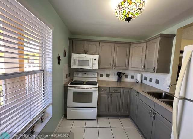 Property at 5750 NW 64th Ave #208, Tamarac, FL 33319, 1 bed, 1 bath