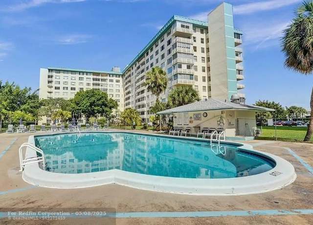 Property at 4330 Hillcrest Dr #705, Hollywood, FL 33021, 1 bed, 1.5 baths