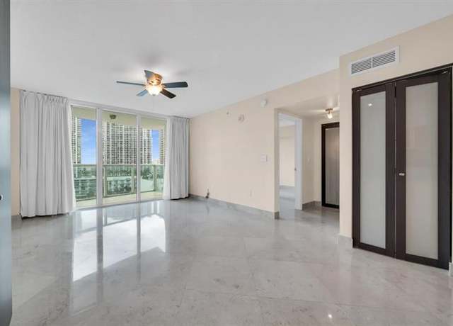 Property at 31 SE 5 #1807, Miami, FL 33131, 1 bed, 1 bath