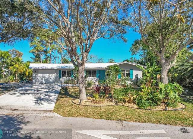 Property at 1240 NE 27th Ave, Pompano Beach, FL 33062, 2 beds, 2 baths