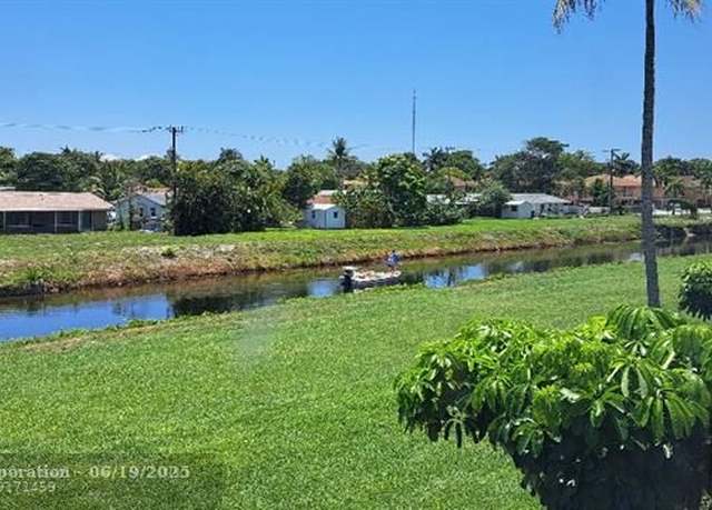 Property at 1110 Mahogany Way #202, Delray Beach, FL 33445, 2 beds, 2 baths
