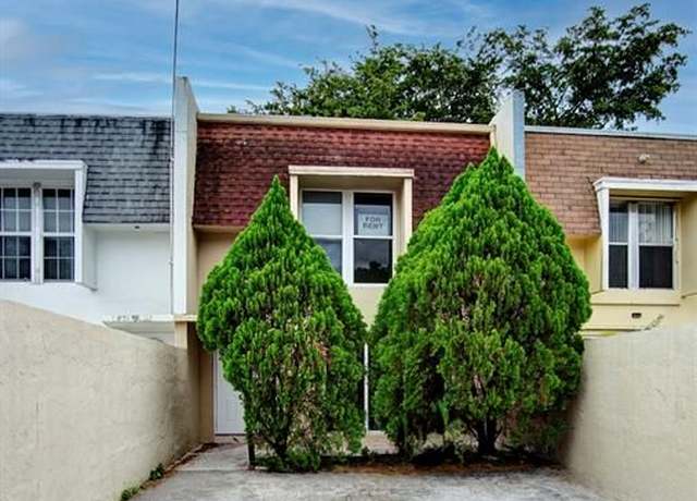 Property at 6252 Highland Ct #6252, North Lauderdale, FL 33068, 3 beds, 2.5 baths