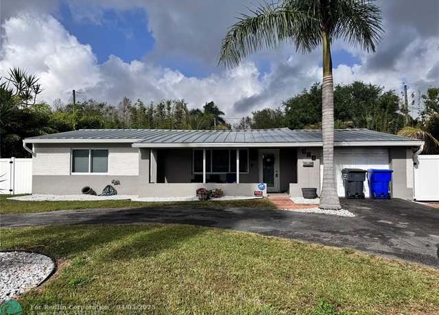 Property at 804 N 29th Ave, Hollywood, FL 33020, 3 beds, 2 baths