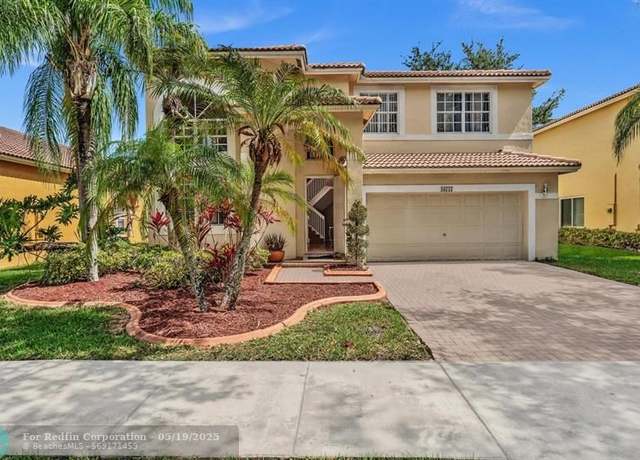 Property at 16727 Sapphire Isle, Weston, FL 33331, 4 beds, 3 baths