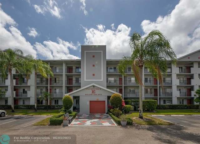 Property at 801 SW 138th Ave Unit E111, Pembroke Pines, FL 33027, 1 bed, 1.5 baths