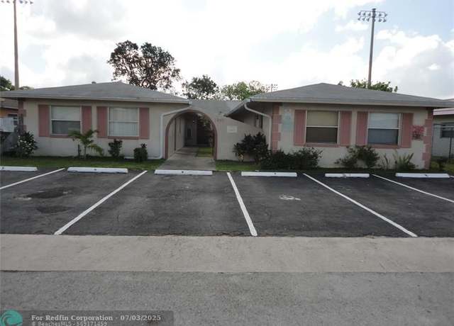Property at 3990 NW 30th Ter, Lauderdale Lakes, FL 33309, 7 beds, 5 baths