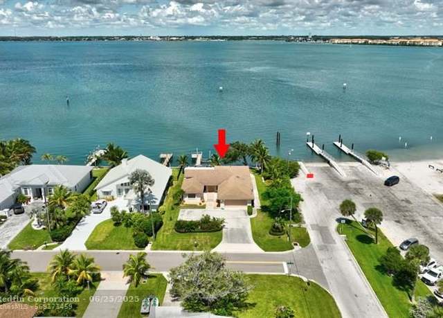 Property at 1701 Bayshore Dr, Hutchinson Island, FL 34949, 3 beds, 3 baths
