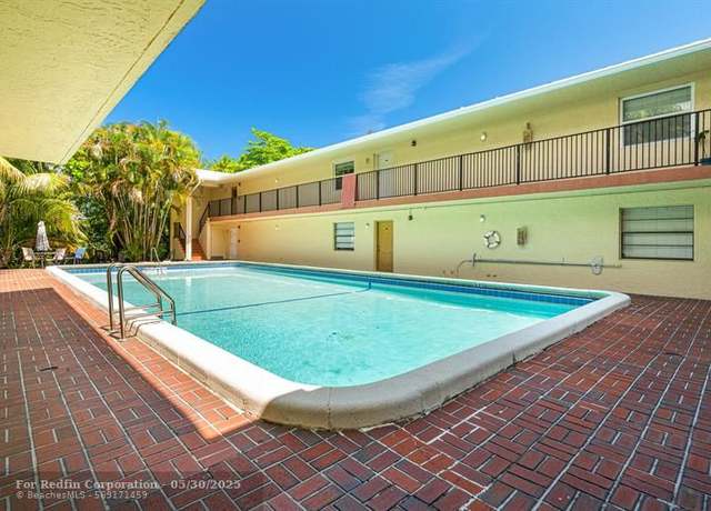 Property at 1826 N Dixie Hwy #206, Fort Lauderdale, FL 33305, 1 bed, 1.5 baths