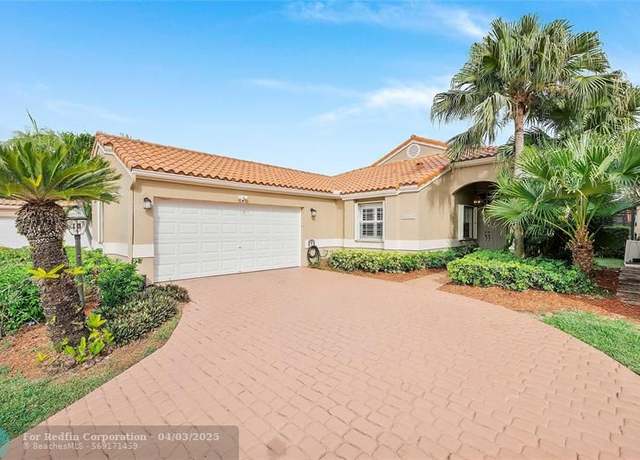 Property at 19910 Stockholm Dr, Boca Raton, FL 33434, 4 beds, 2.5 baths
