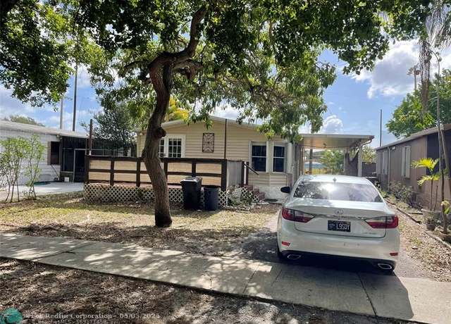 Property at 5020 SW 30th Ave, Fort Lauderdale, FL 33312, 2 beds, 2 baths