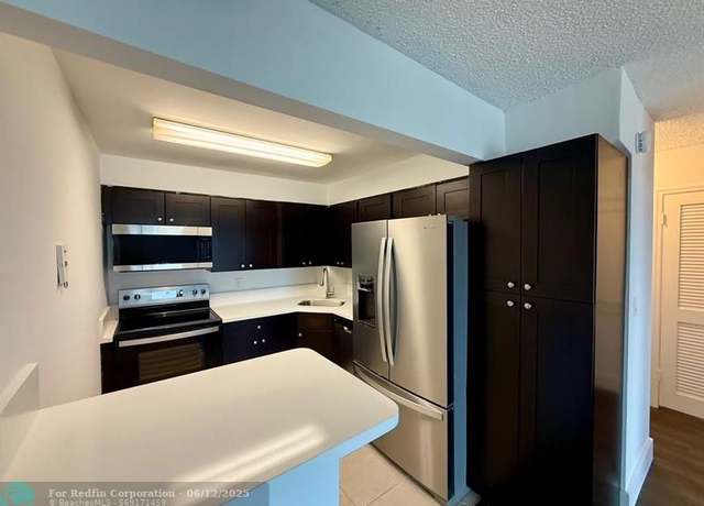 Property at 1625 SE 10th Ave #805, Fort Lauderdale, FL 33316, 1 bed, 1 bath