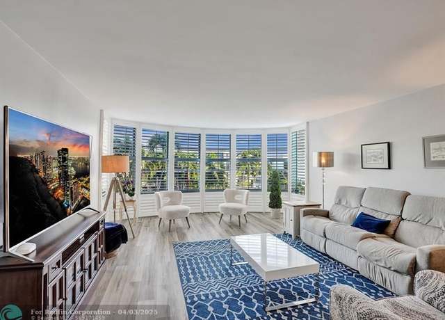 Property at 3051 NE 48th St #205, Fort Lauderdale, FL 33308, 2 beds, 1.5 baths