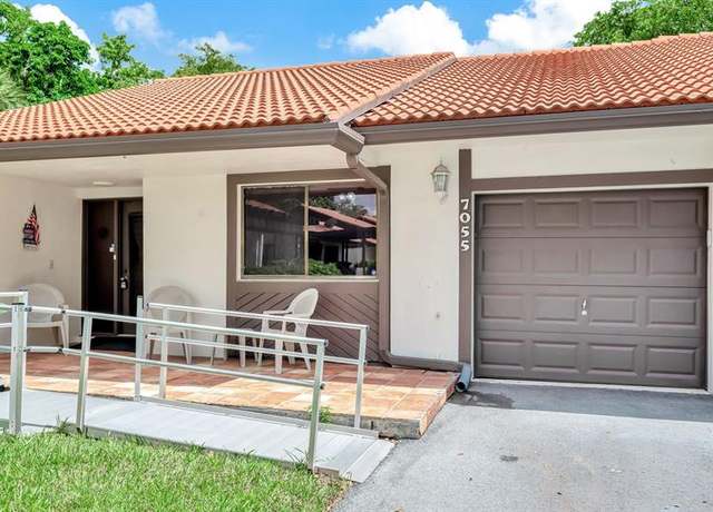 Property at 7055 Marlberry Ln #7055, Tamarac, FL 33321, 3 beds, 2 baths