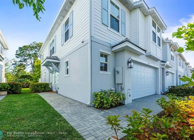 Property at 224 Preserve Trl S, Stuart, FL 34994, 3 beds, 2.5 baths