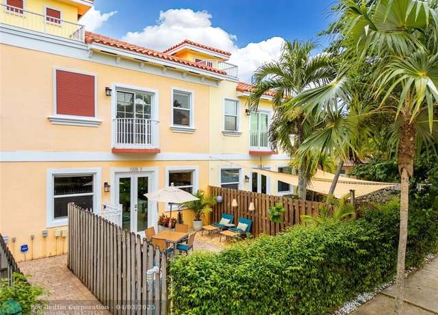 Property at 1224 NE 18th Ave #1, Fort Lauderdale, FL 33304, 3 beds, 2.5 baths