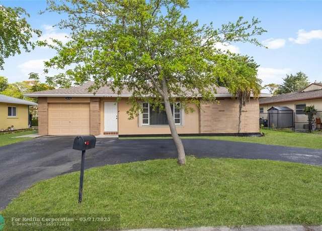 Property at 8114 NW 91st Ave, Tamarac, FL 33321, 3 beds, 2 baths