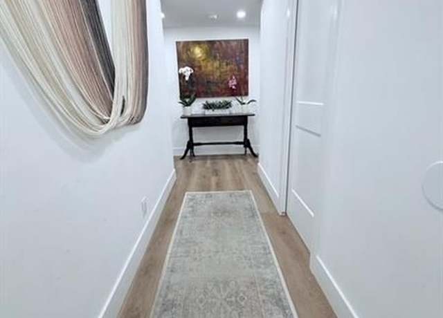 Property at 1625 SE 10th Ave #301, Fort Lauderdale, FL 33316, 2 beds, 2 baths