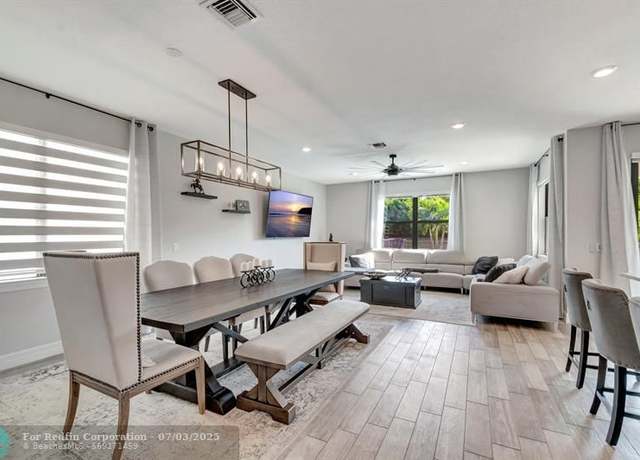 Property at 5008 Blistering Way, FL 33467, 3 beds, 2.5 baths
