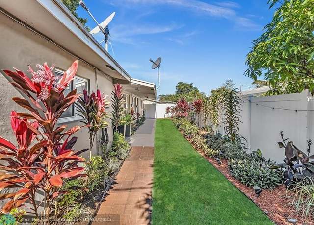 Property at 916 NW 26th St, Wilton Manors, FL 33311, 4 beds, 2 baths