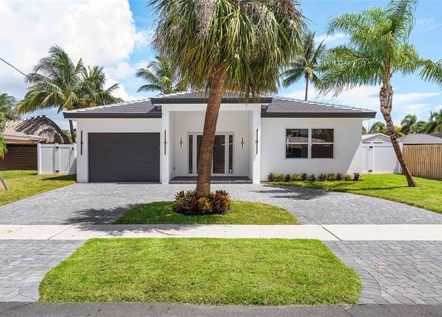 Property at 171 SE 4th Ct, Pompano Beach, FL 33060, 3 beds, 3 baths