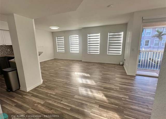 Property at 6492 W Sample Rd #6492, Pompano Beach, FL 33067, 2 beds, 2.5 baths