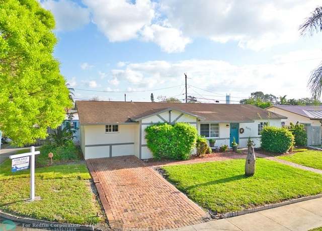 Property at 6471 Pershing St, Hollywood, FL 33024, 5 beds, 2 baths