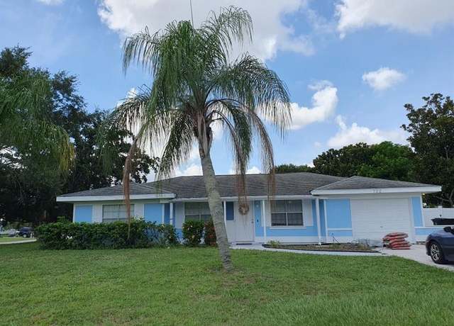 Property at 702 SW Belmont Cir, Port St. Lucie, FL 34953, 3 beds, 2 baths