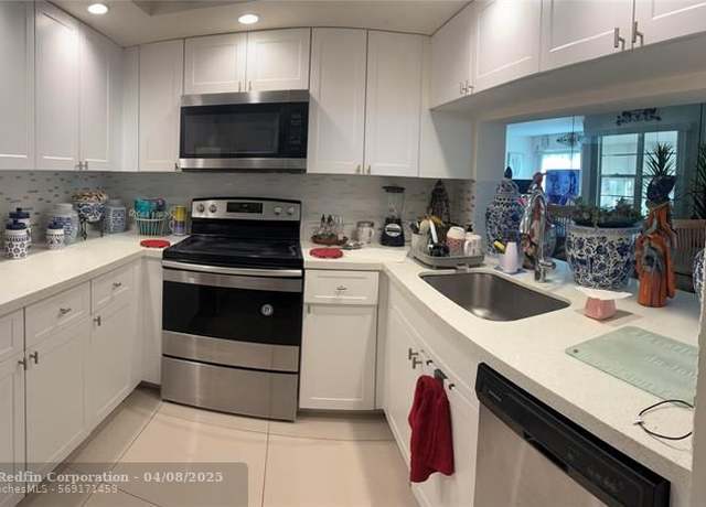 Property at 1000 SW 125th Ave #412, Hollywood, FL 33027, 1 bed, 1.5 baths
