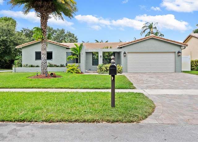 Property at 10291 NW 3rd Ct, Plantation, FL 33324, 3 beds, 2 baths