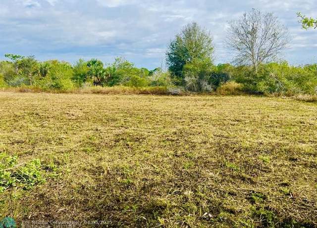 Property at 3055 Hendry Isles Blvd, FL 33440