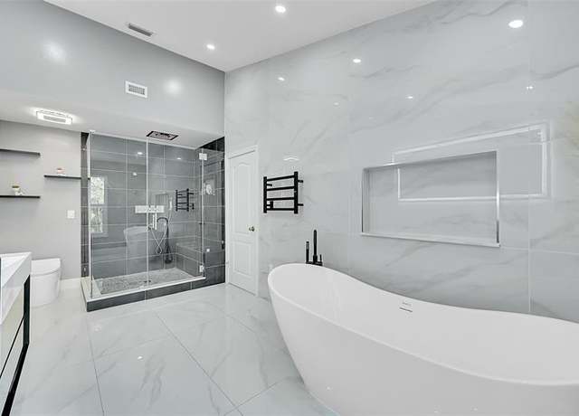 Property at 7501 Red Bay Pl, Coral Springs, FL 33065, 5 beds, 2.5 baths