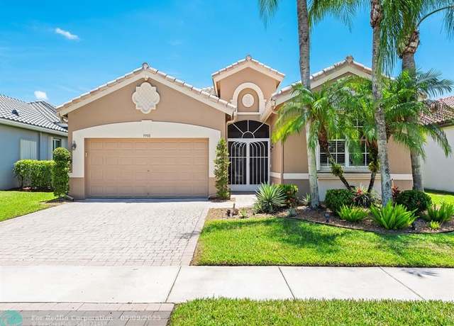 Property at 9908 Mantova Dr, FL 33467, 3 beds, 2 baths