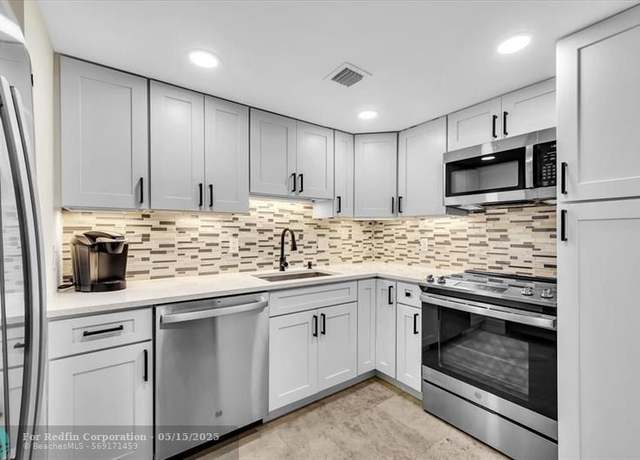 Property at 3909 N Ocean Blvd #210, Fort Lauderdale, FL 33308, 1 bed, 1.5 baths