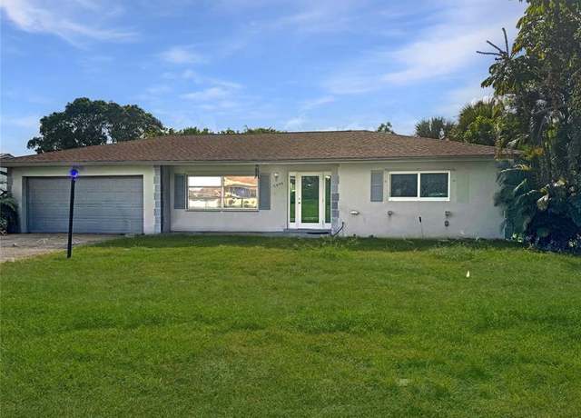 Property at 2896 SE 1st Ct, Boynton Beach, FL 33435, 3 beds, 2 baths