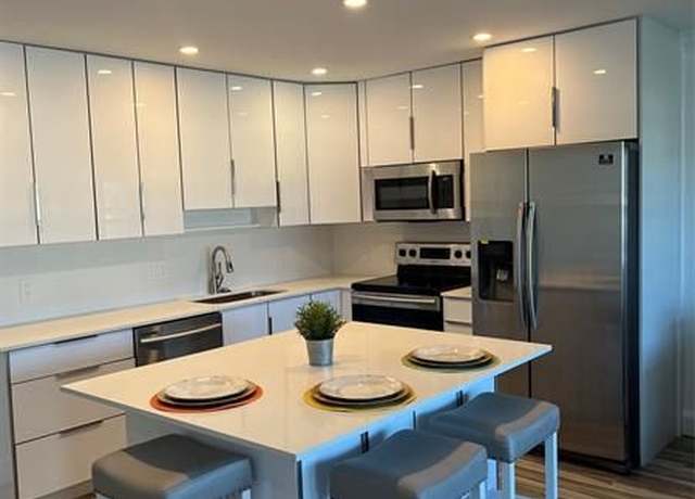 Property at 279 Oakridge P #279, Deerfield Beach, FL 33442, 1 bed, 1.5 baths
