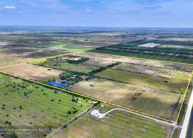 Property at 975 122nd Ave, Vero Beach, FL 32968, 3 beds, 2 baths