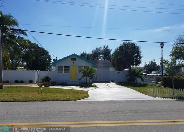 Property at 1240 NE 34th Ct, Oakland Park, FL 33334, 2 beds, 1 bath