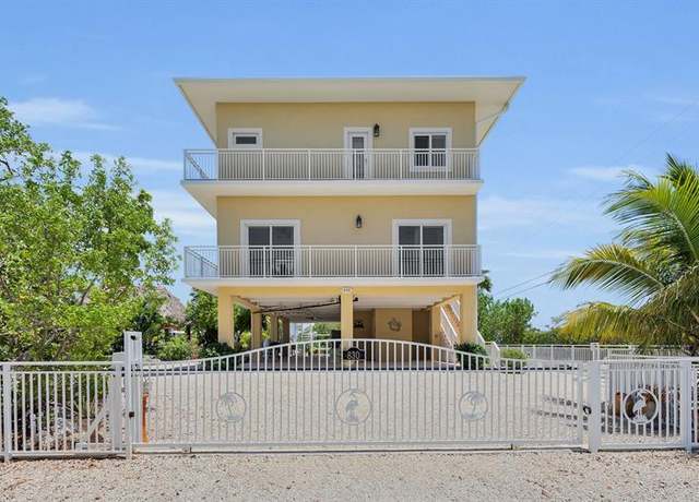 Property at 830 Egret Ln, Key Largo, FL 33037, 4 beds, 3.5 baths