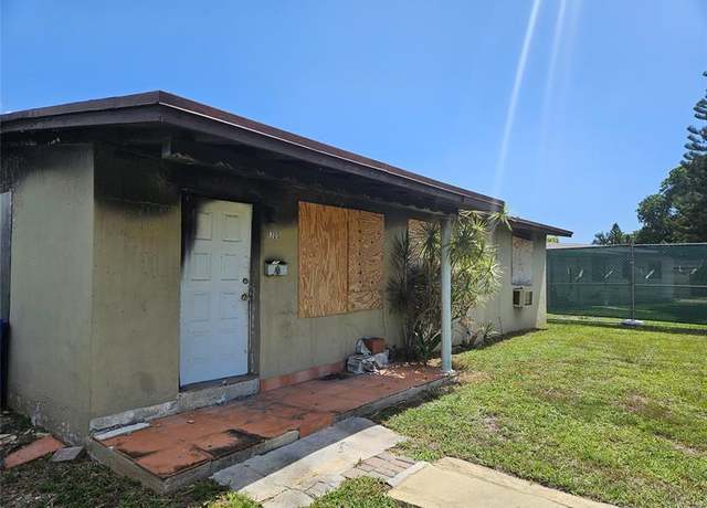 Property at 1705 NW 15th St, Fort Lauderdale, FL 33311, 3 beds, 2 baths